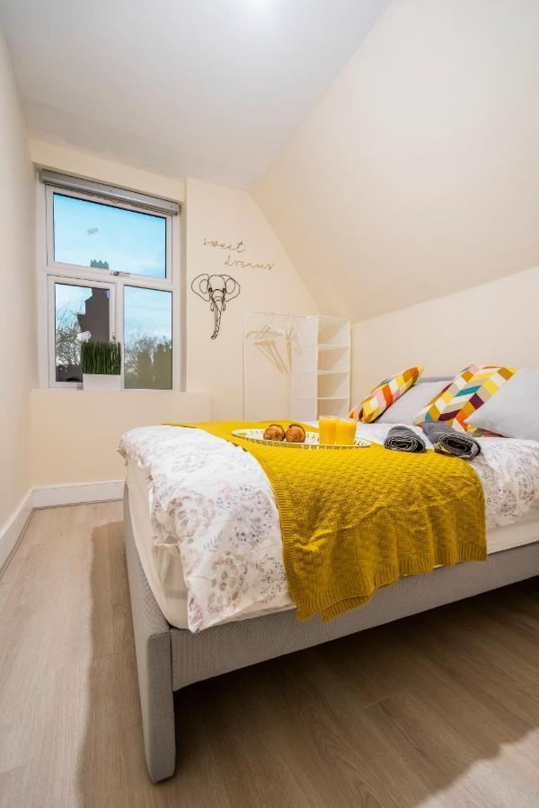 Deluxe 2-Bedroom Flat With Free Parking Birmingham Extérieur photo